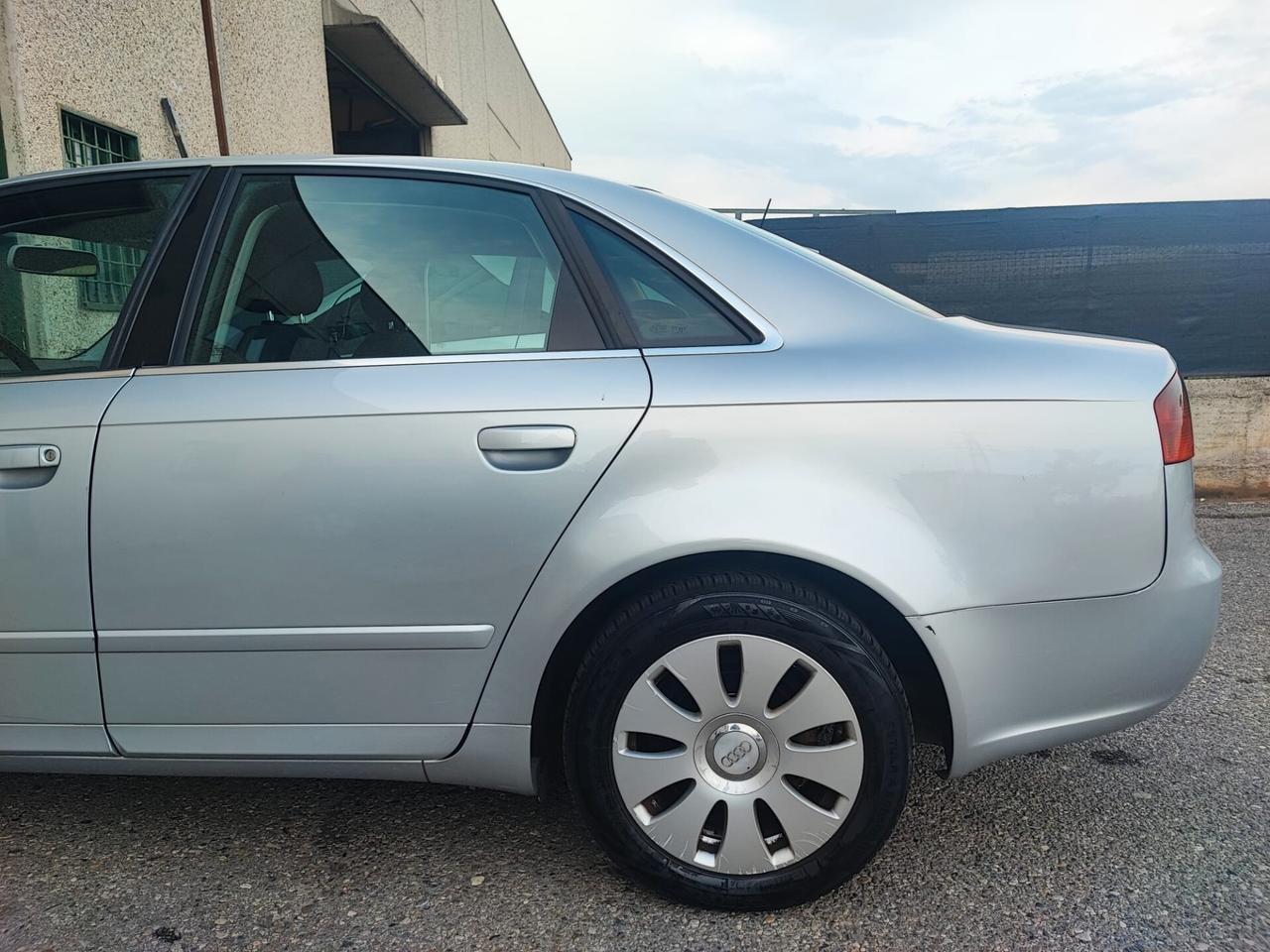 Audi A4 2.0 TDI DIESEL AUTOMATICA BERLINA 2005