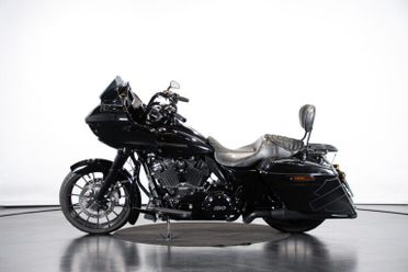 2019 HARLEY DAVIDSON ROAD GLIDE RDS02037