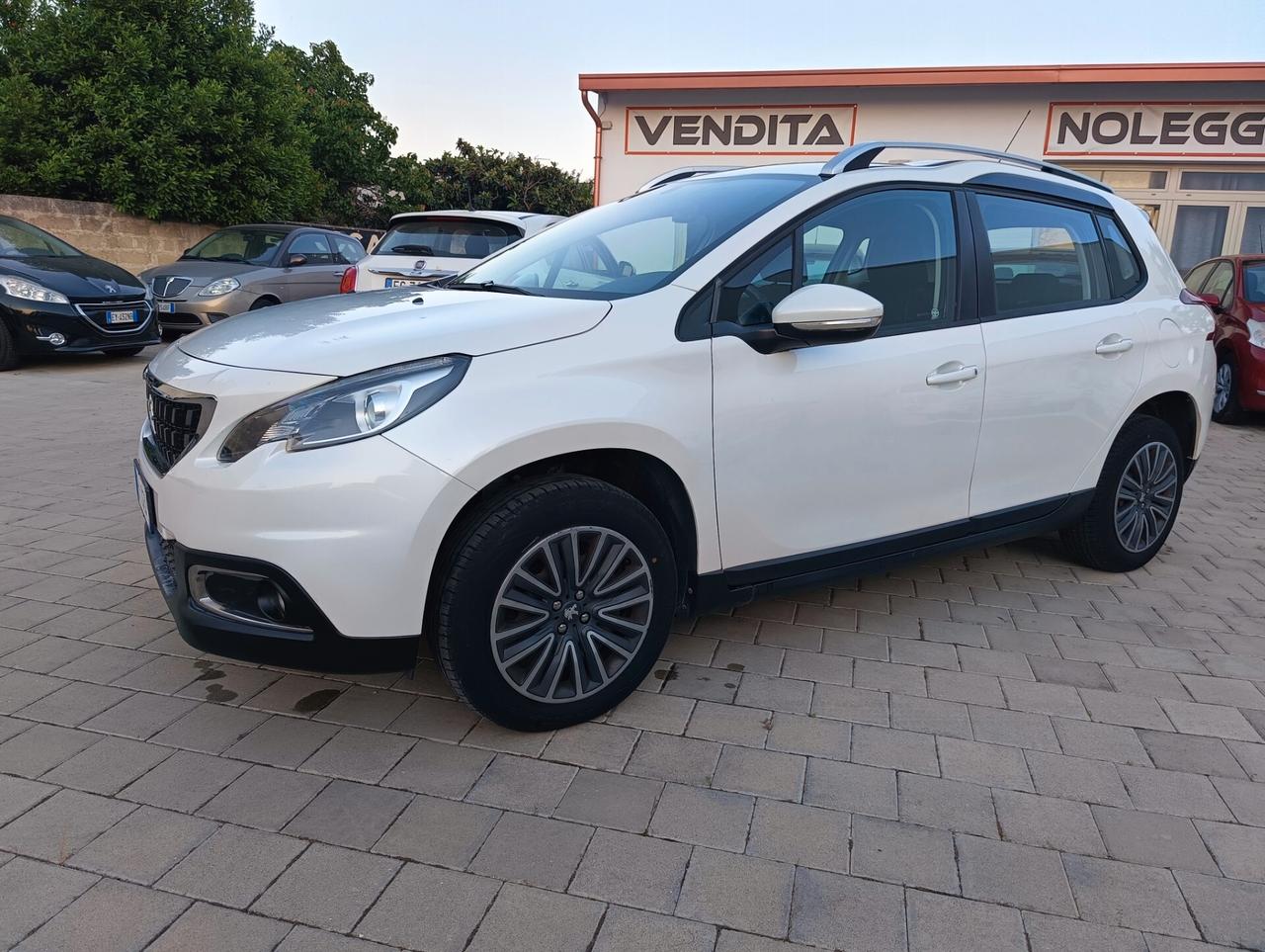 Peugeot 2008 BlueHDi 120 S&S Black Matt