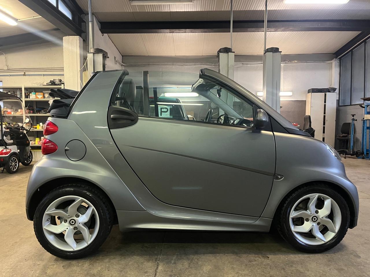 Smart ForTwo 1000 52 kW MHD cabrio pulse