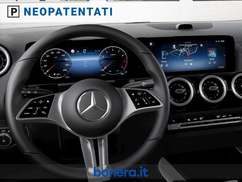 Mercedes GLA 180 180 Progressive Extra 7G-DCT