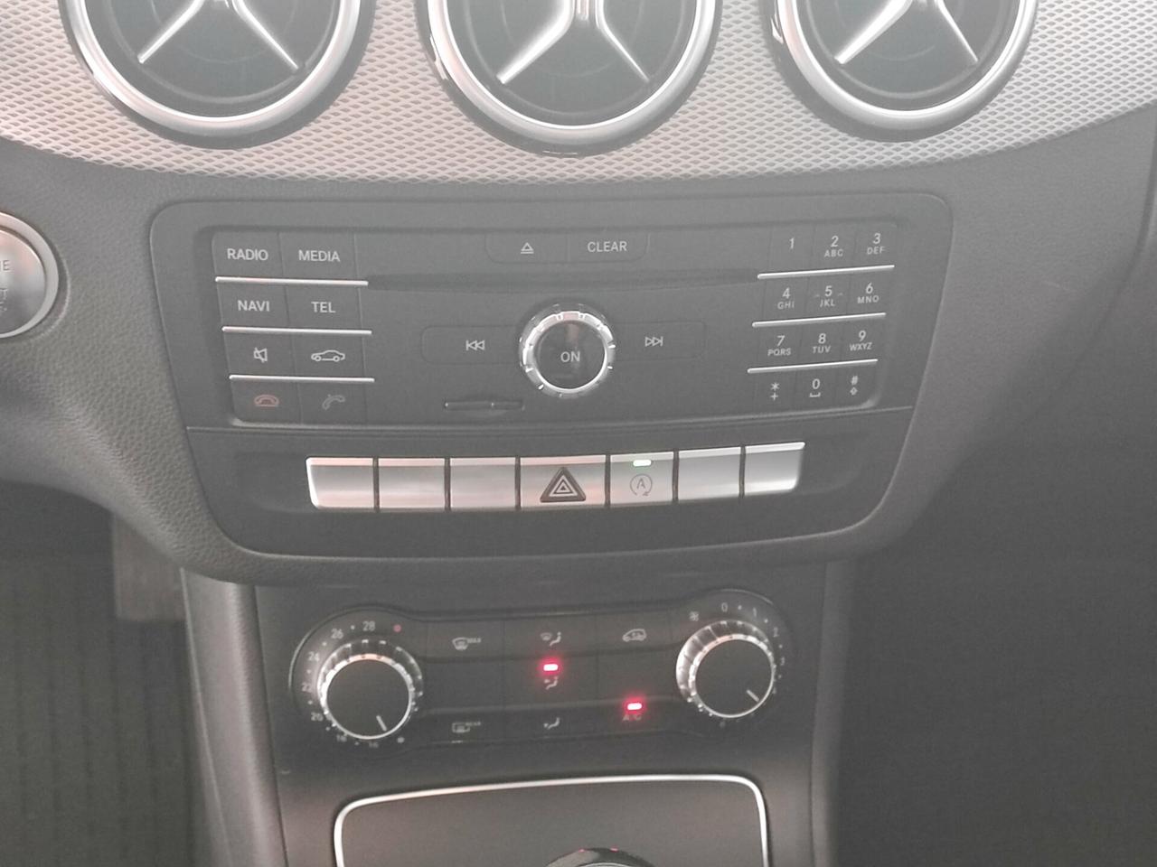Mercedes-benz B 180 d Premium