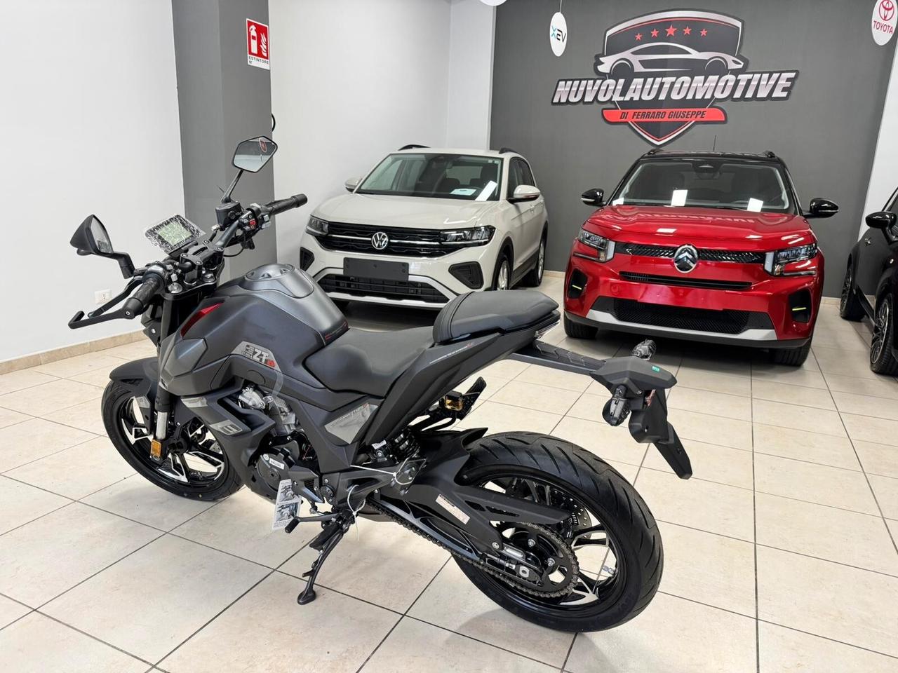 Zontes ZT 125 U total black