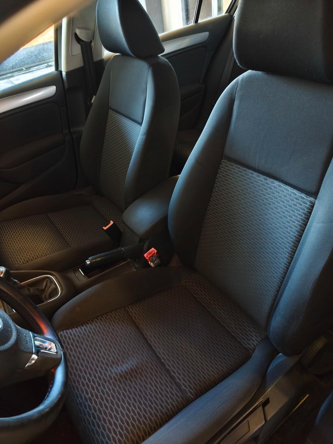 Volkswagen Golf 2.0 TDI 110CV