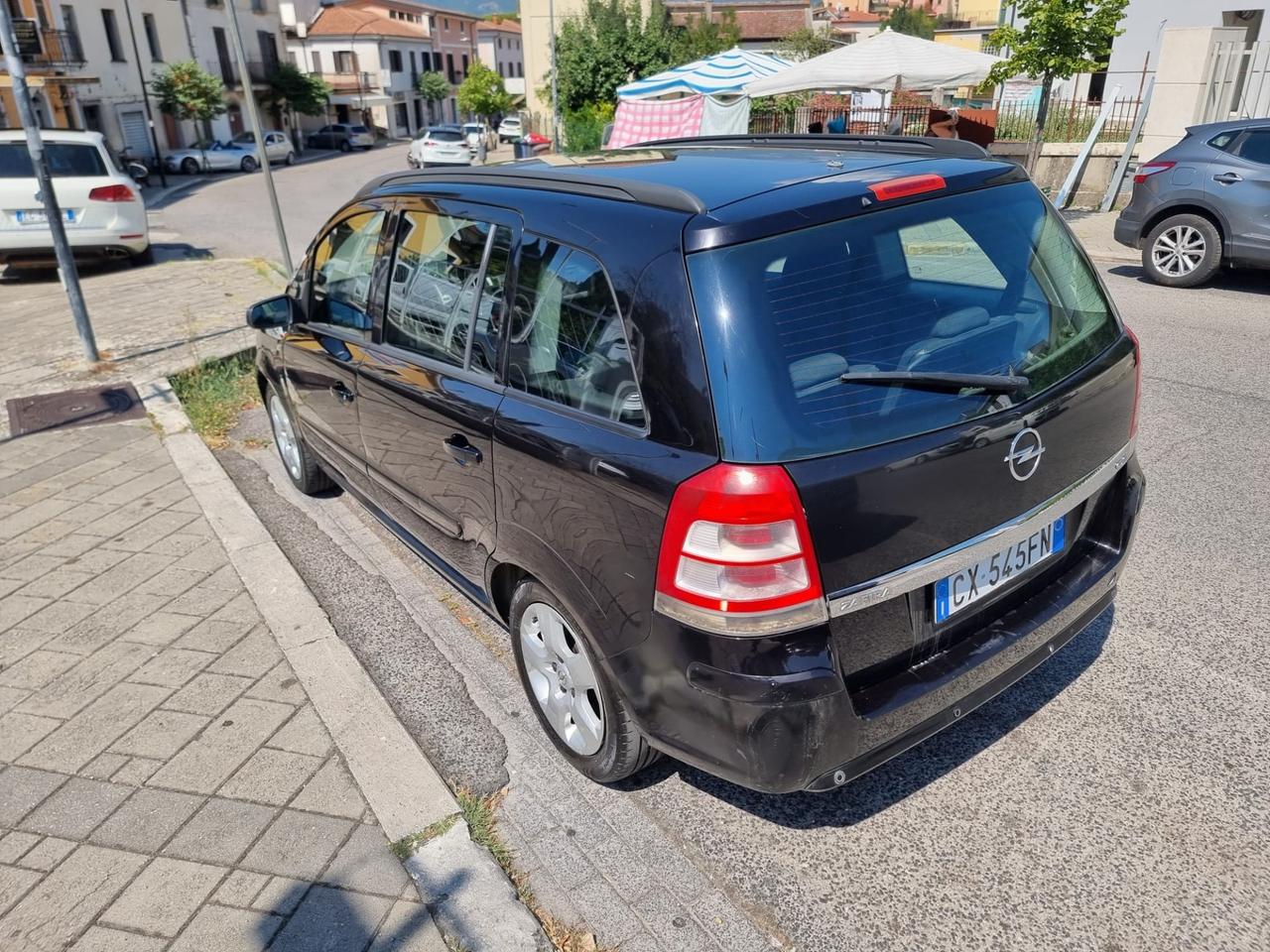 Opel Zafira 1.9 CDTI 101CV Club