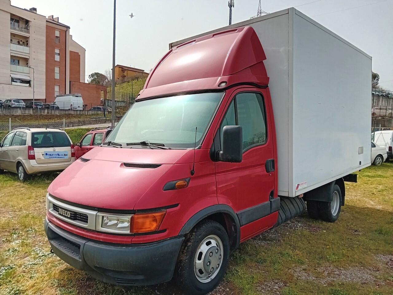IVECO TURBO DAILY 35C13 CON CASSONE ISOTERMICO
