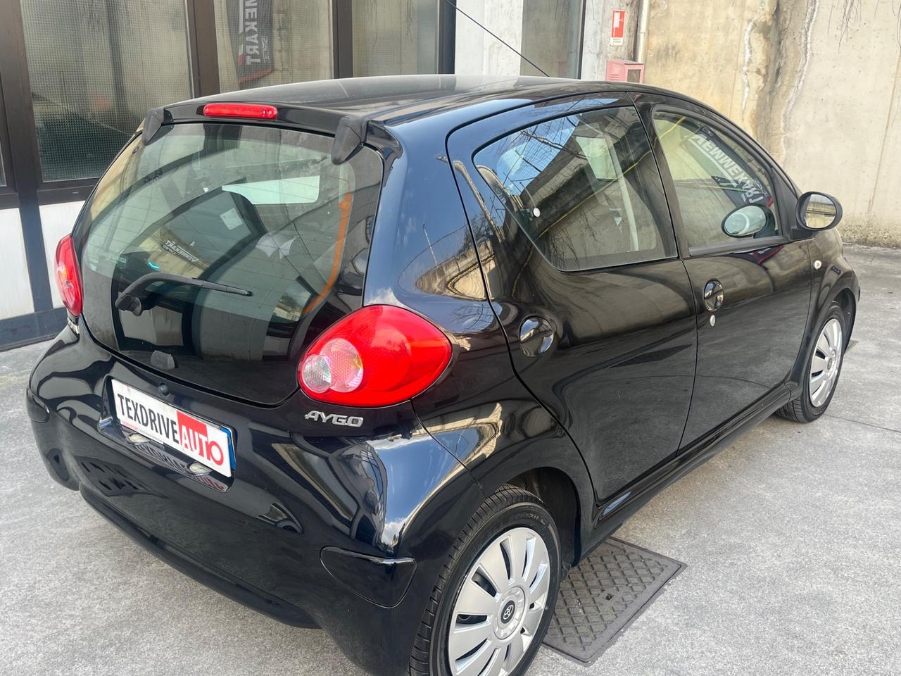 Toyota Aygo 1.0 12V VVT-i 5 porte