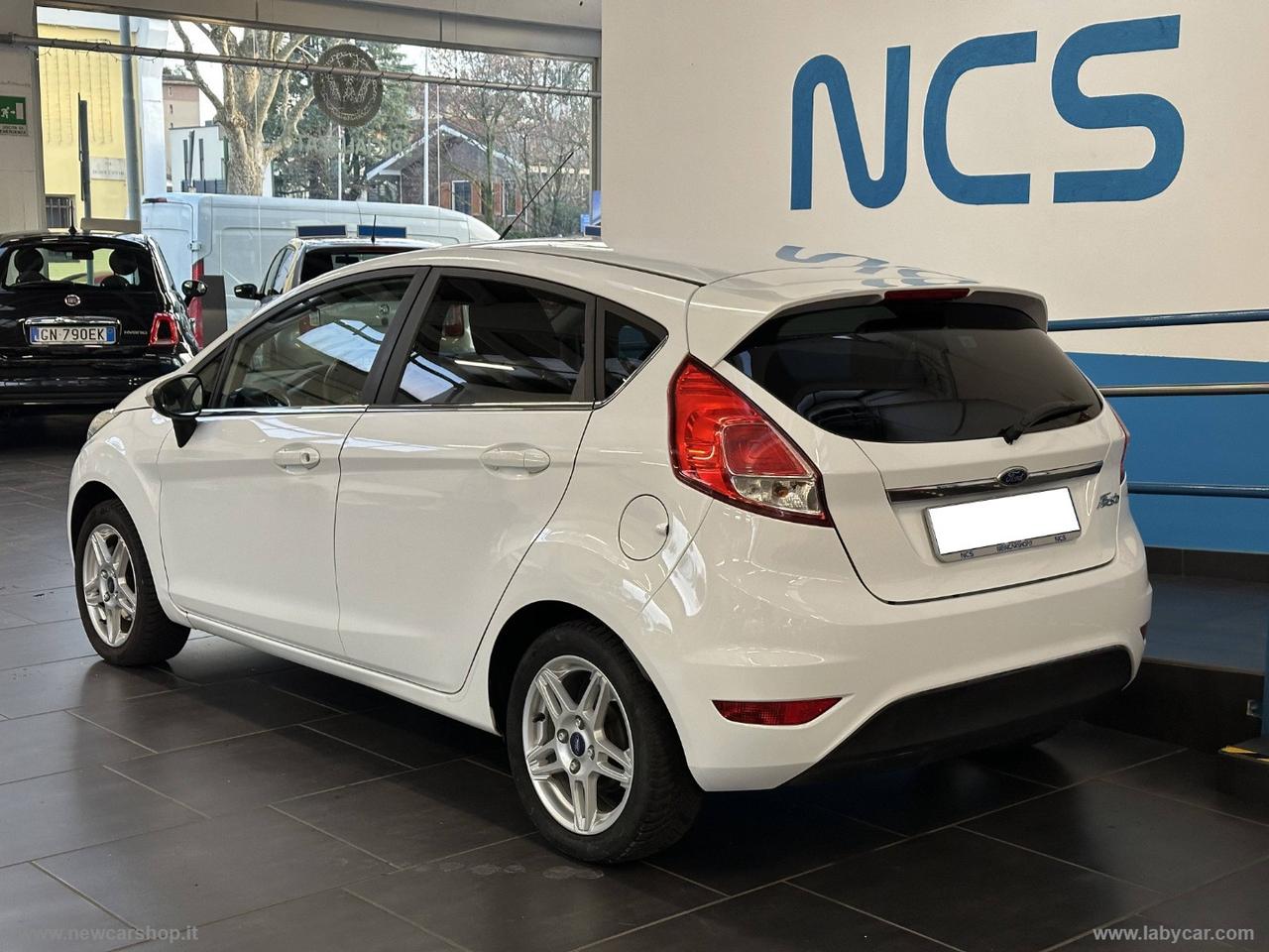FORD Fiesta 1.0 80 CV 5p. Black & White Ed.