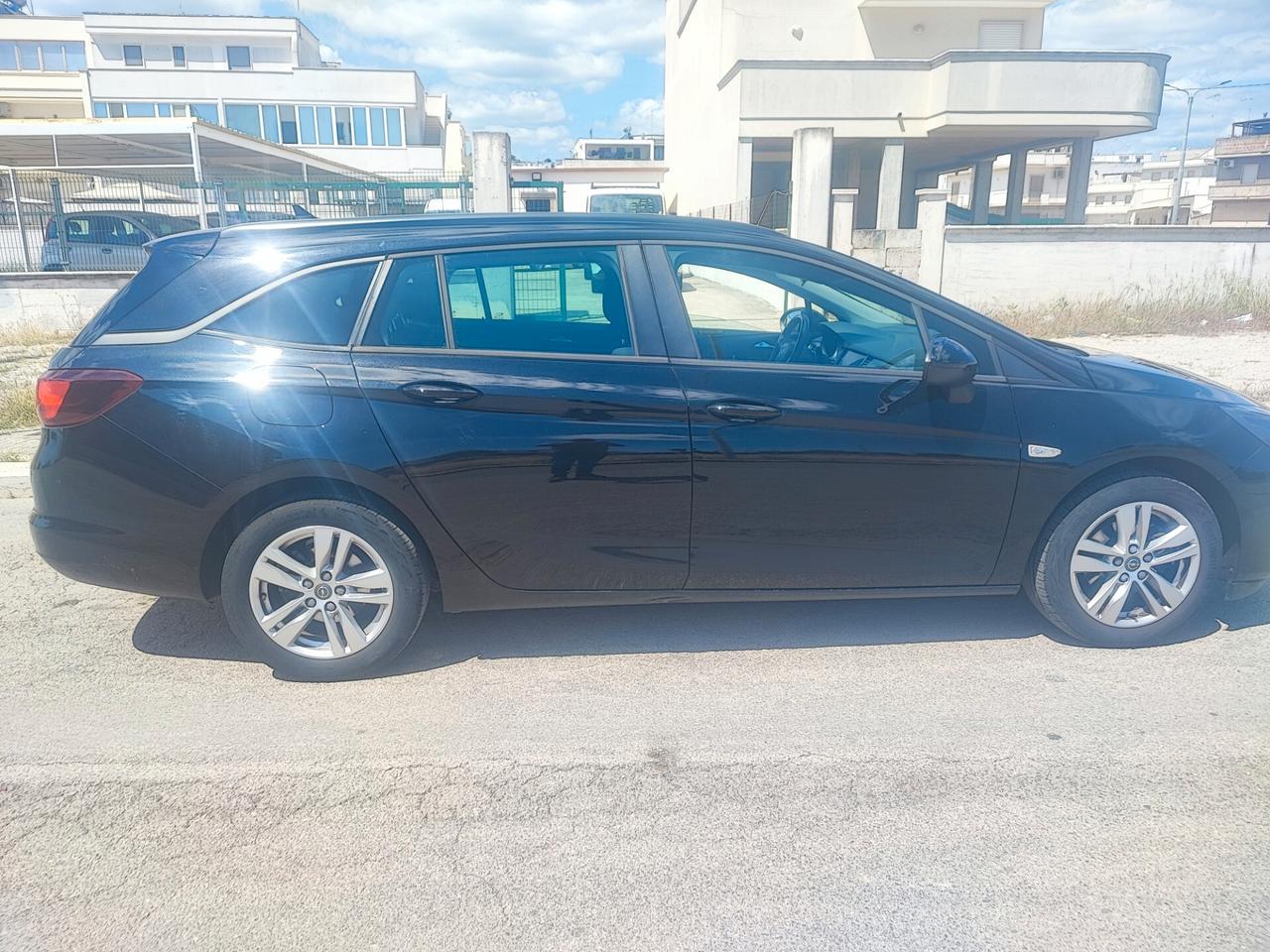 Opel Astra 1.5 CDTI 122 CV S&S Sports Tourer Business Elegance