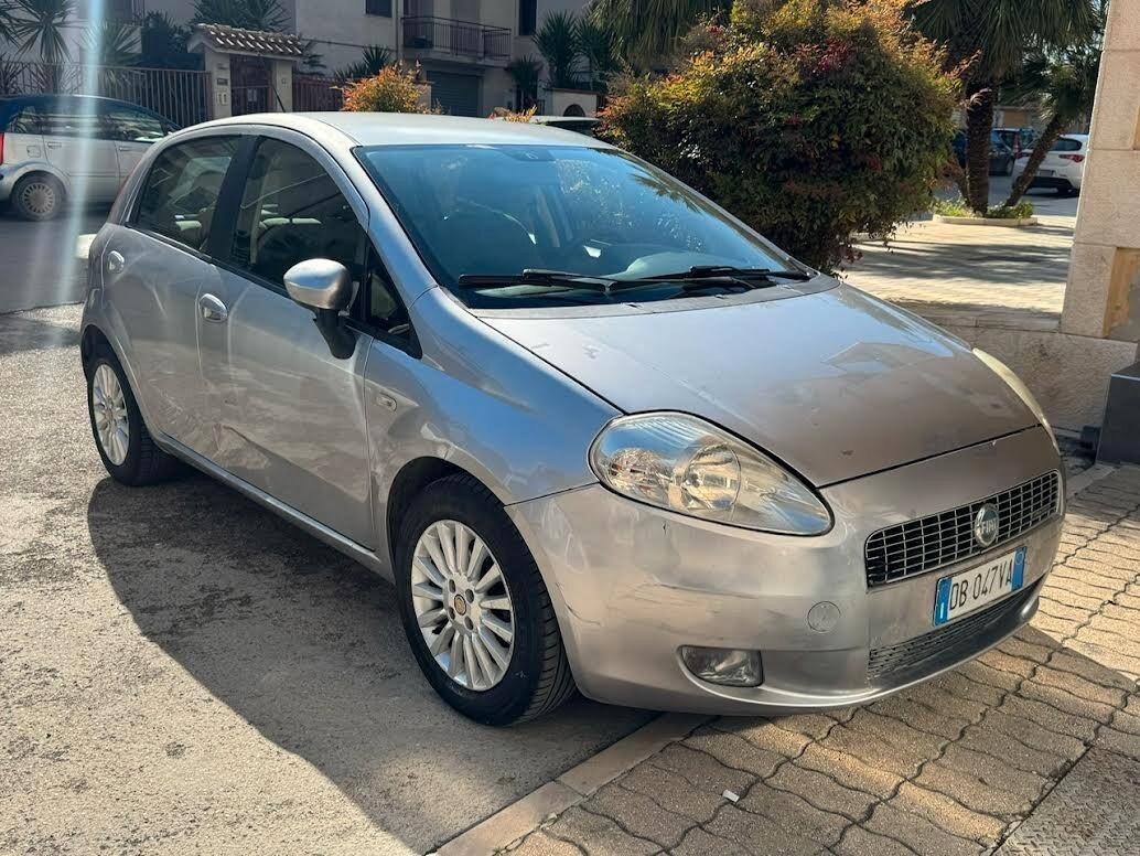 FIAT GRANDE PUNTO 1.3 MJ 75 CV. DINAMIK