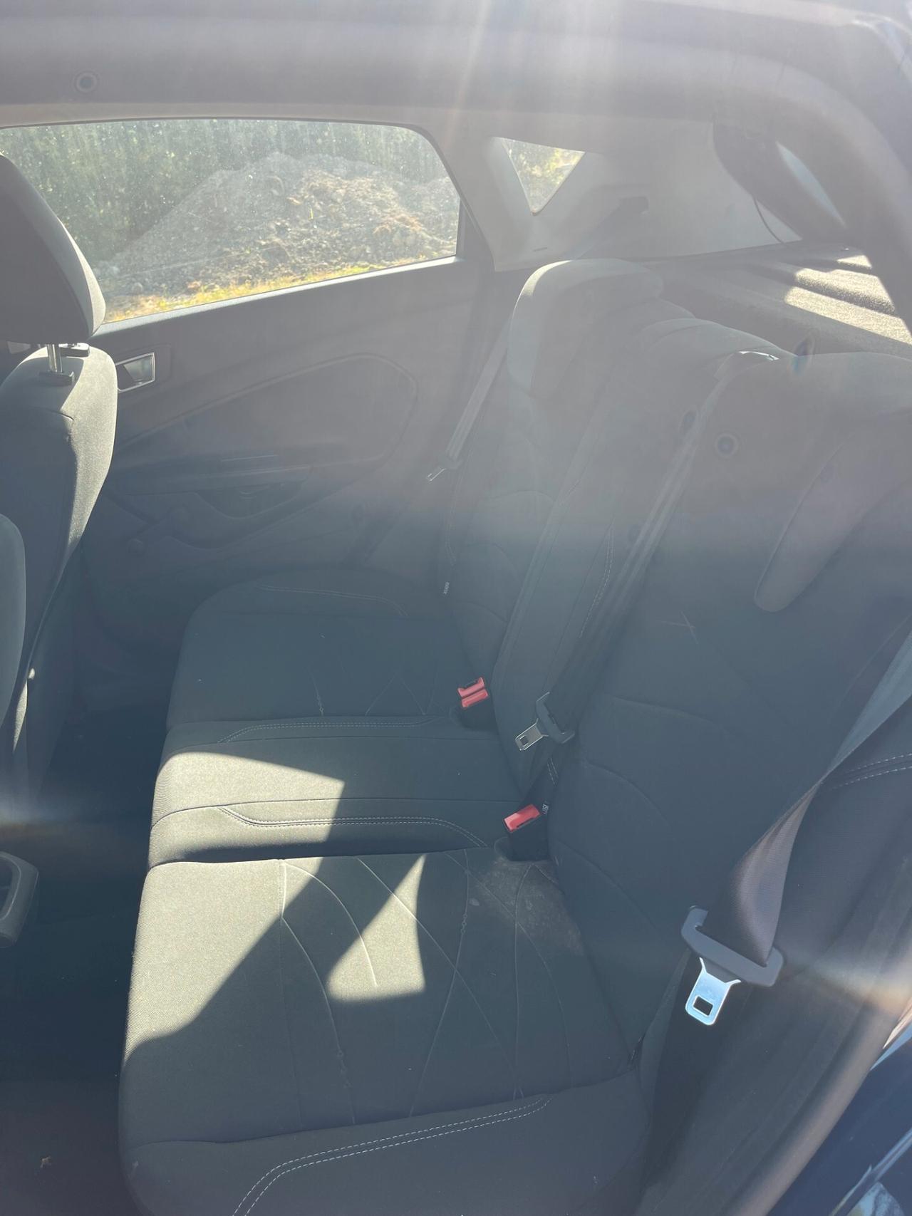 Ford Fiesta 1.2 60CV 5 porte BOLLO ESENTE - CLIMA MULTIFUNZIONE NEO PATENTATI