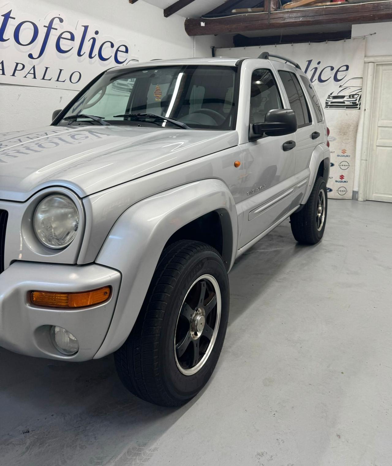 Jeep Cherokee 2.5 CRD Limited
