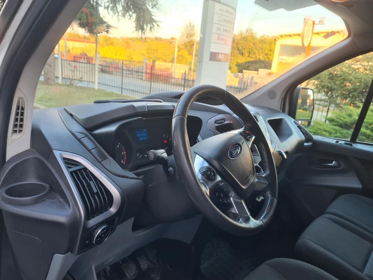 Ford Transit Custom Van 2.2tdci 125cv L1H1 motore nuovo