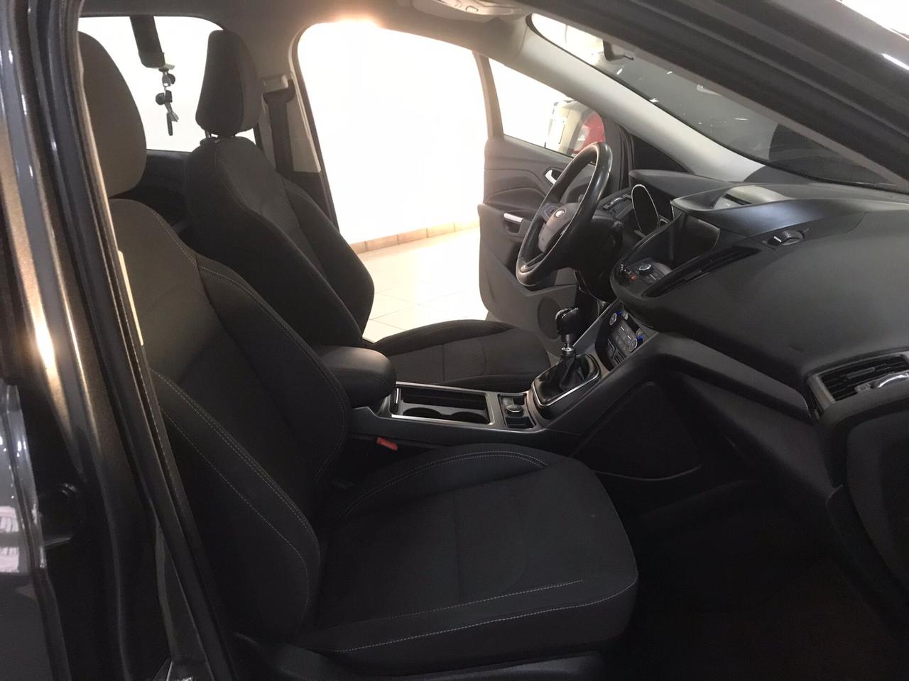 Ford Kuga 1.5 TDCI 120 CV S&S 2WD Business