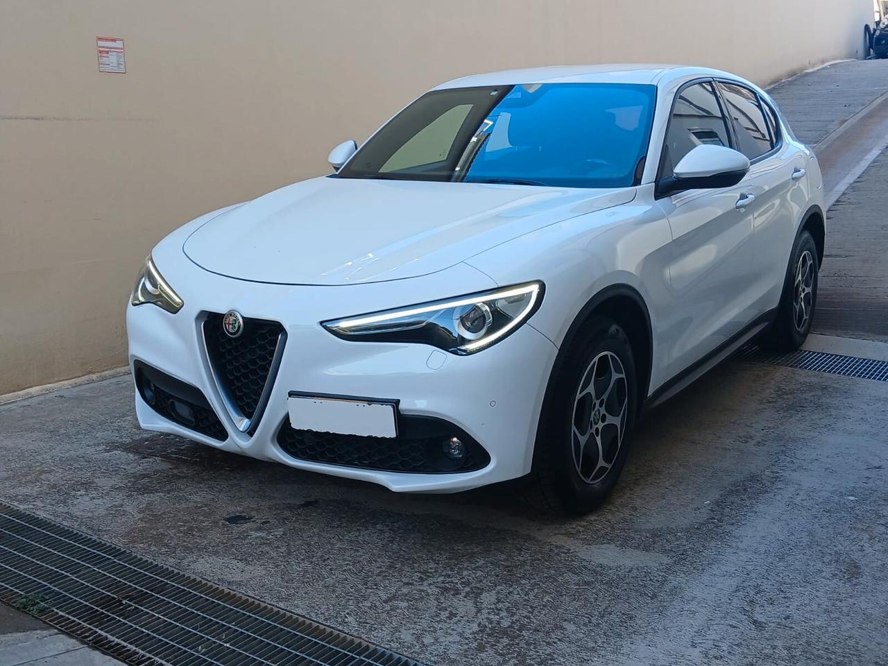 Alfa Romeo Stelvio 2.2 Turbodiesel 190 CV AT8 Q4 Business