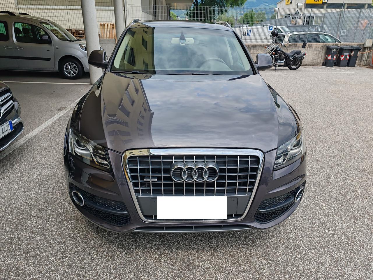 Audi Q5 S - Tronic 2.0 TDI - Quattro S Line