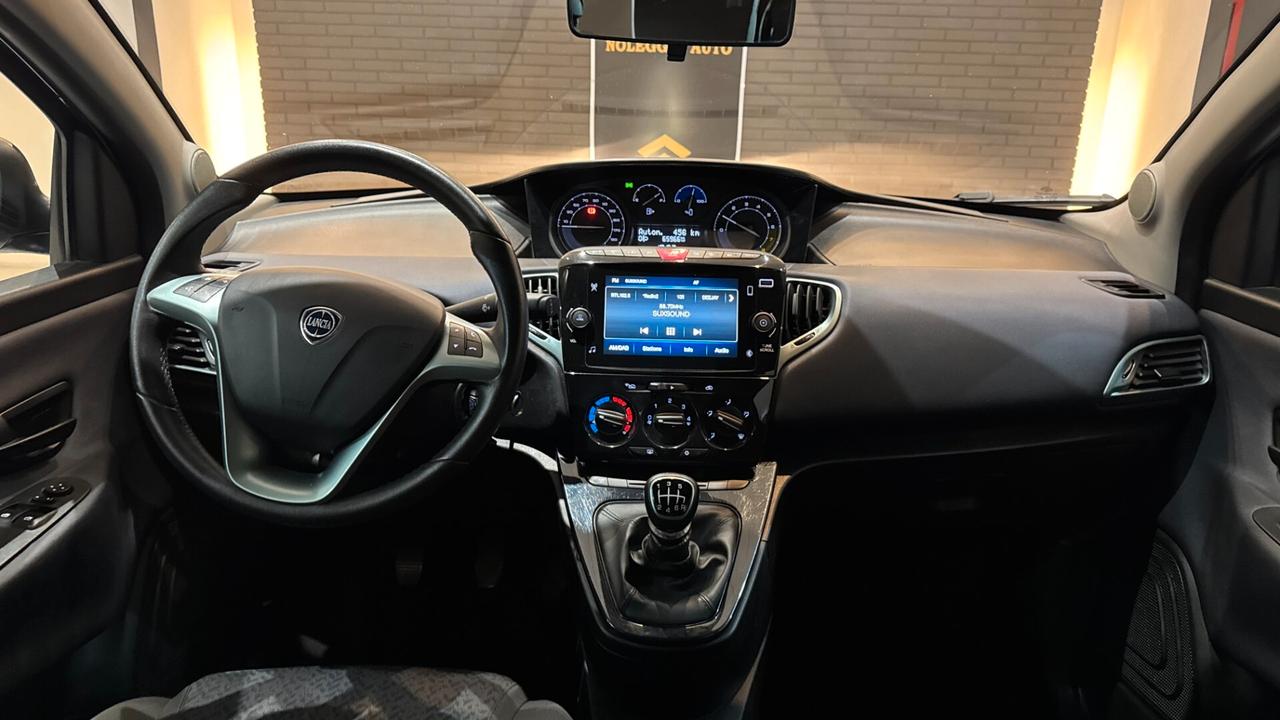 Lancia Ypsilon 1.0 70cv Hybrid Gold - 2023