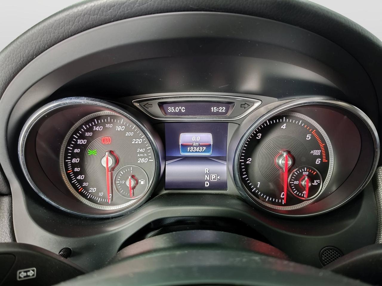 Mercedes-Benz Classe CLA (C/X117) - MERCEDES CLA 200 d S.W. Automatic Sport