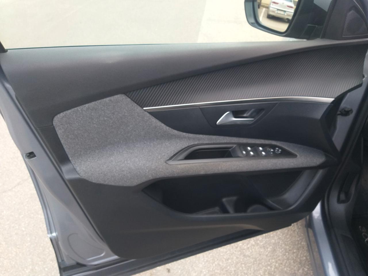 Peugeot 3008 BlueHDi 130 S&S Active