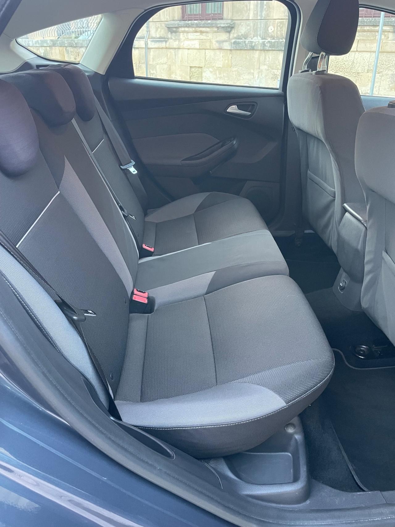 Ford Focus 1.6 120 CV GPL Titanium