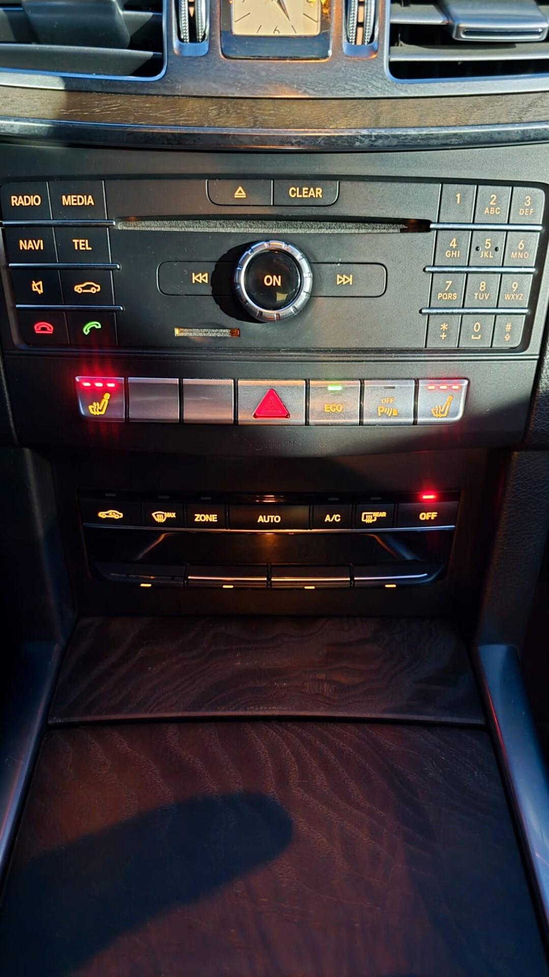 Mercedes-benz E 350 BlueTEC 4Matic Automatic Premium