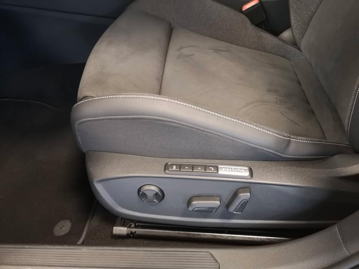 Volkswagen Golf 2.0 TDI 150 CV DSG Style