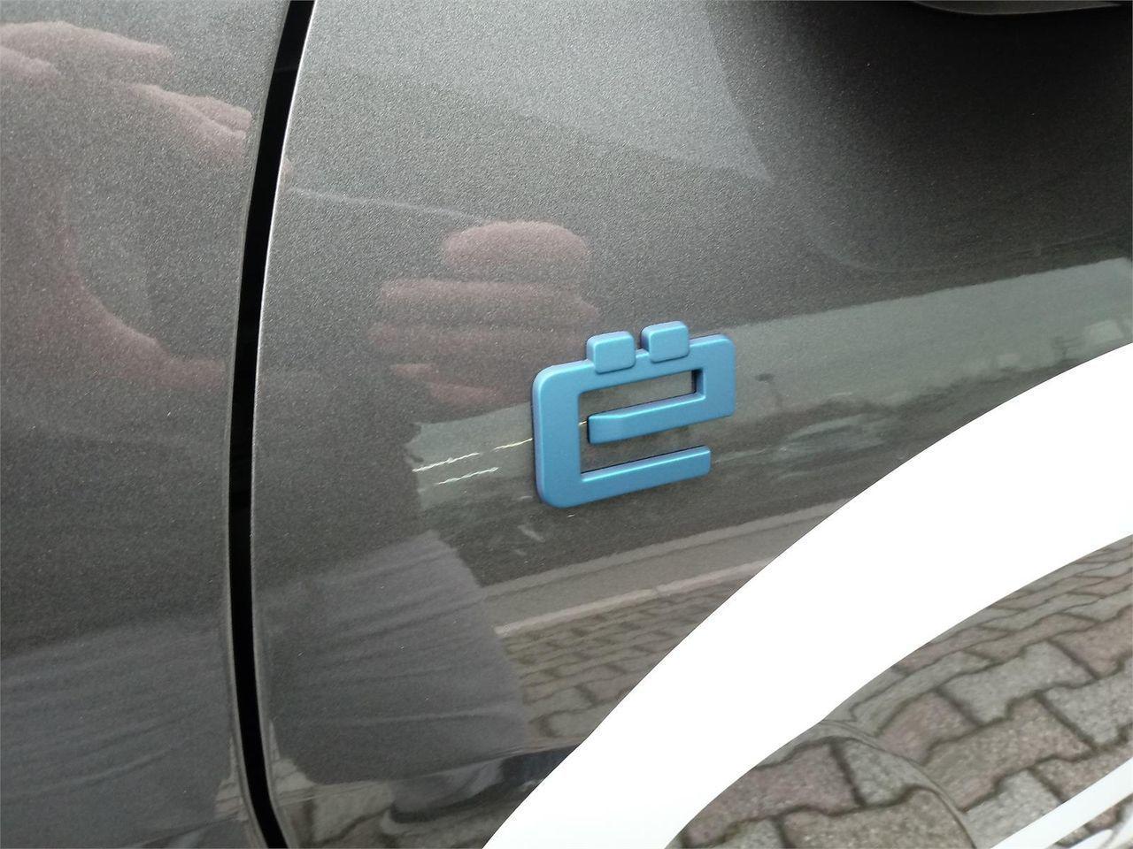CITROEN C4 e-C4 motore elettrico 136 CV Shine