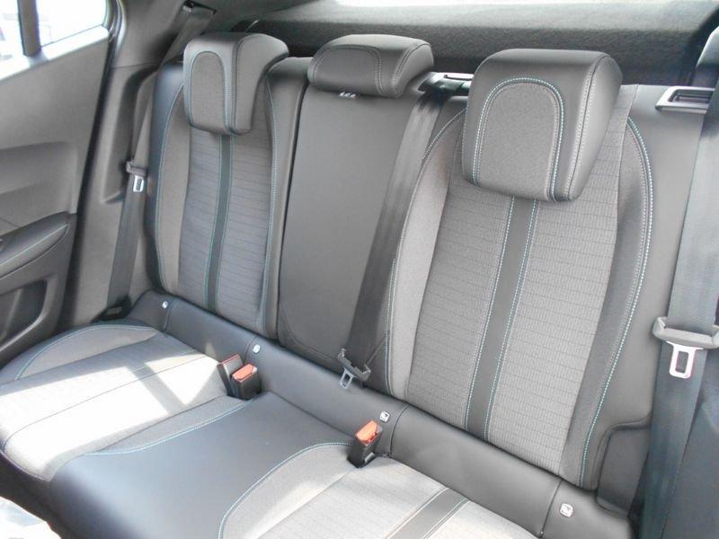 Peugeot 2008 130 Allure Pk EAT8 Fin 9Perfet Sc38%
