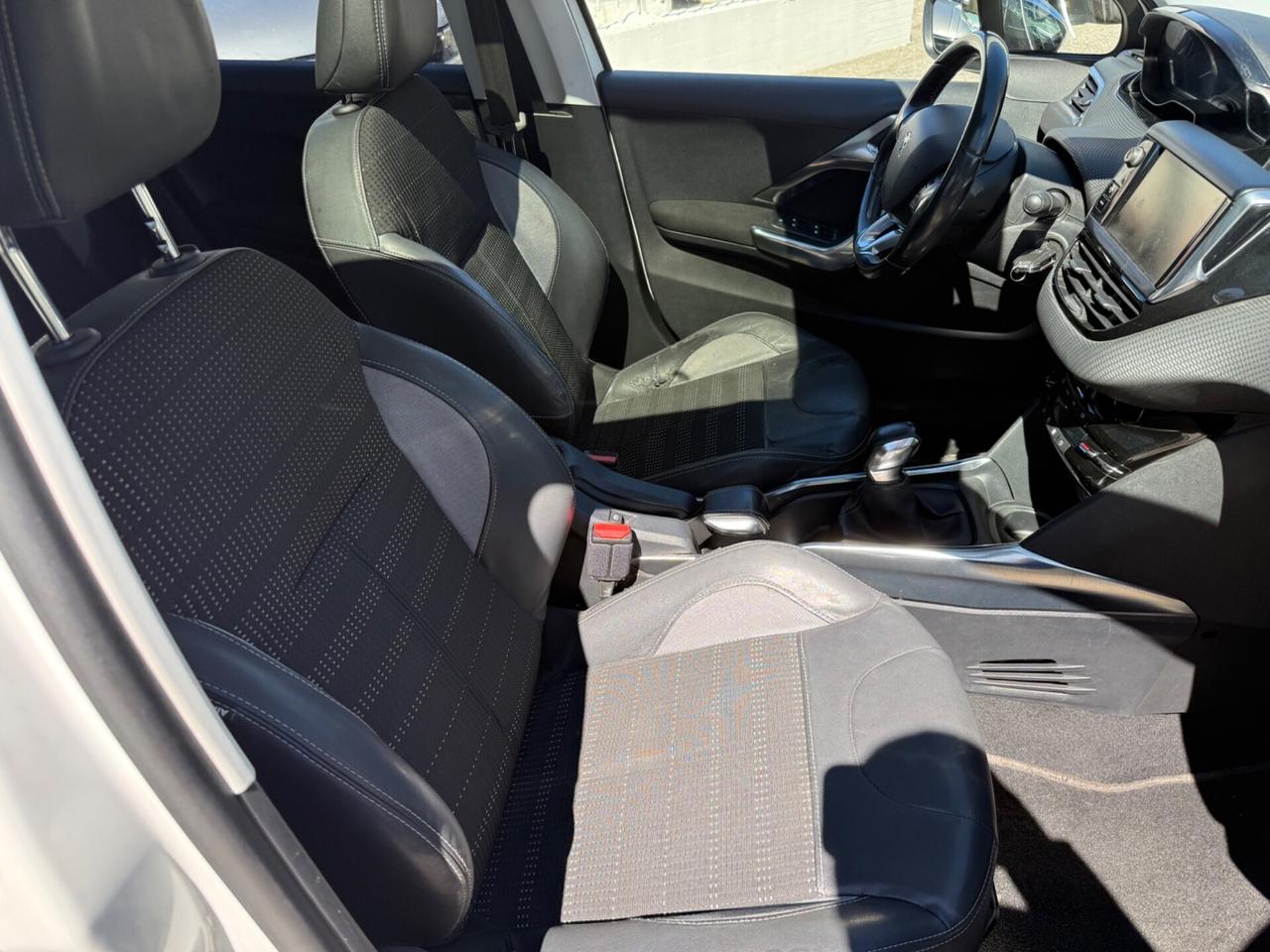 Peugeot 2008 1.2 VTi 82CV Allure