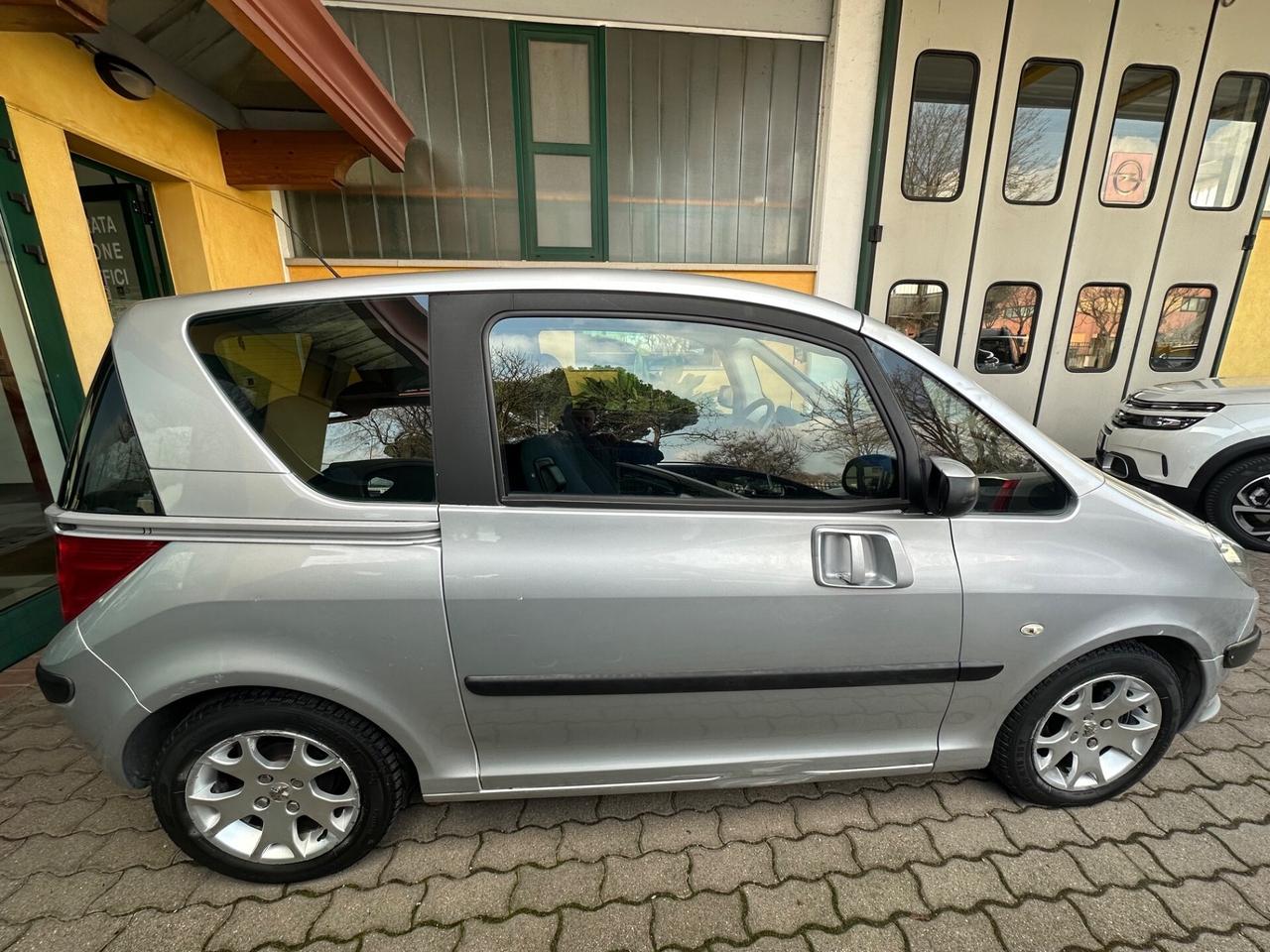 Peugeot 1007 1.4 HDi Trendy