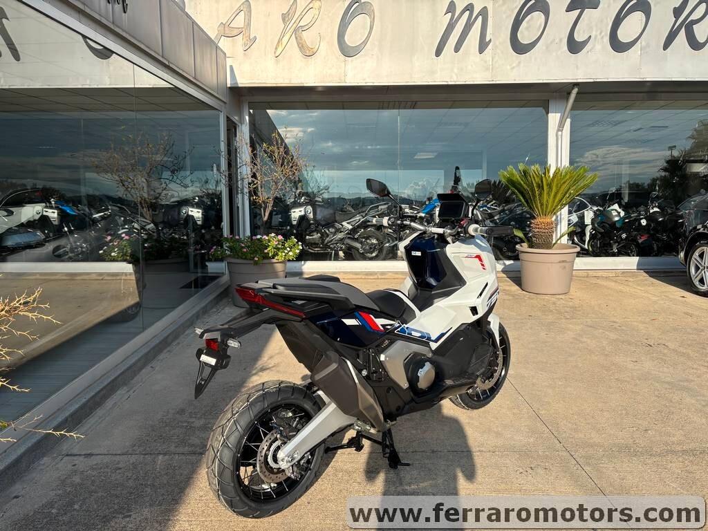 Honda X-ADV 750 limited edition 2025/ KM 0 Tuo a soli 139 Euro al mese