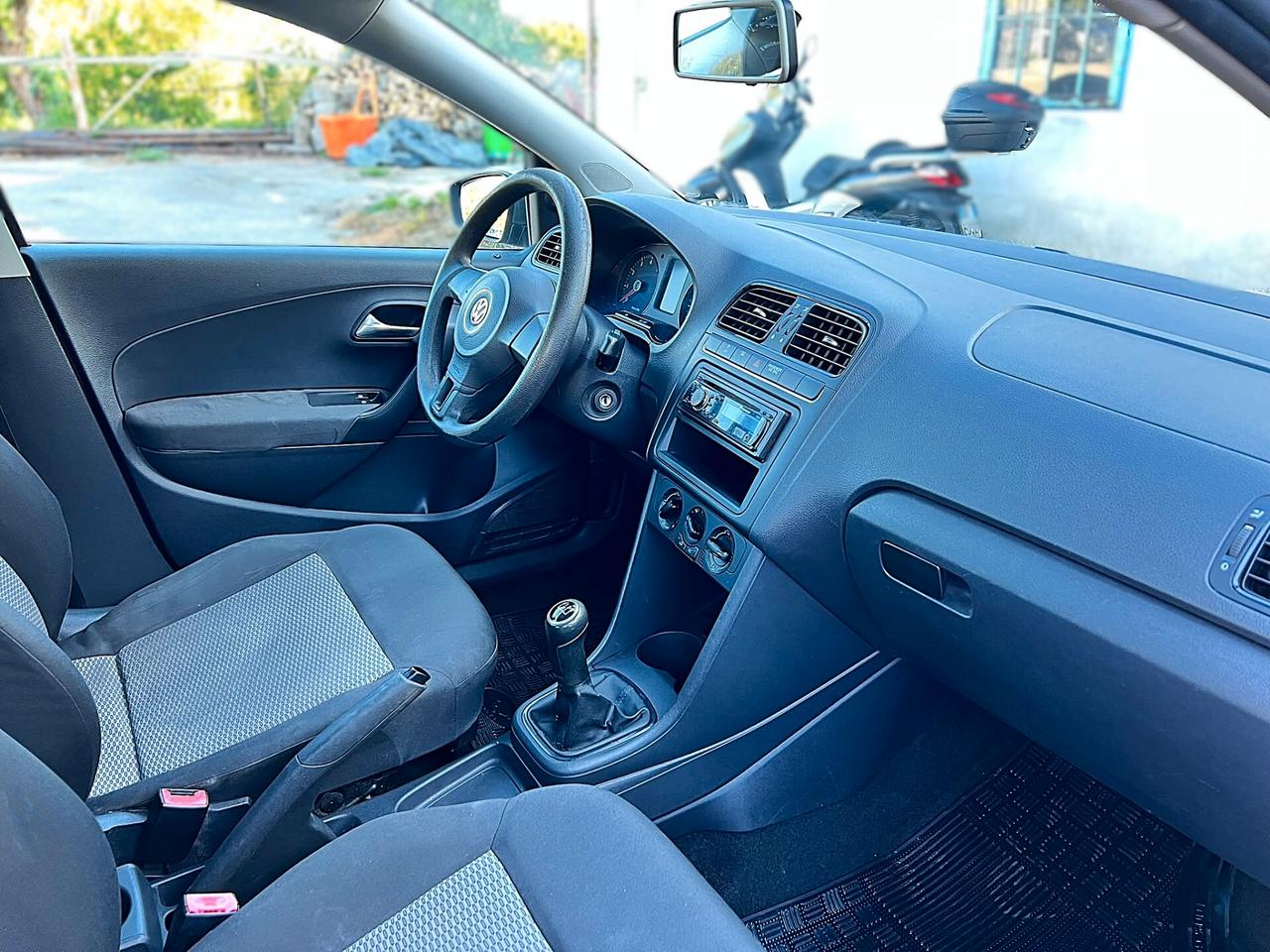 VOLKSWAGEN POLO 1.2 5P Trendline - 2010