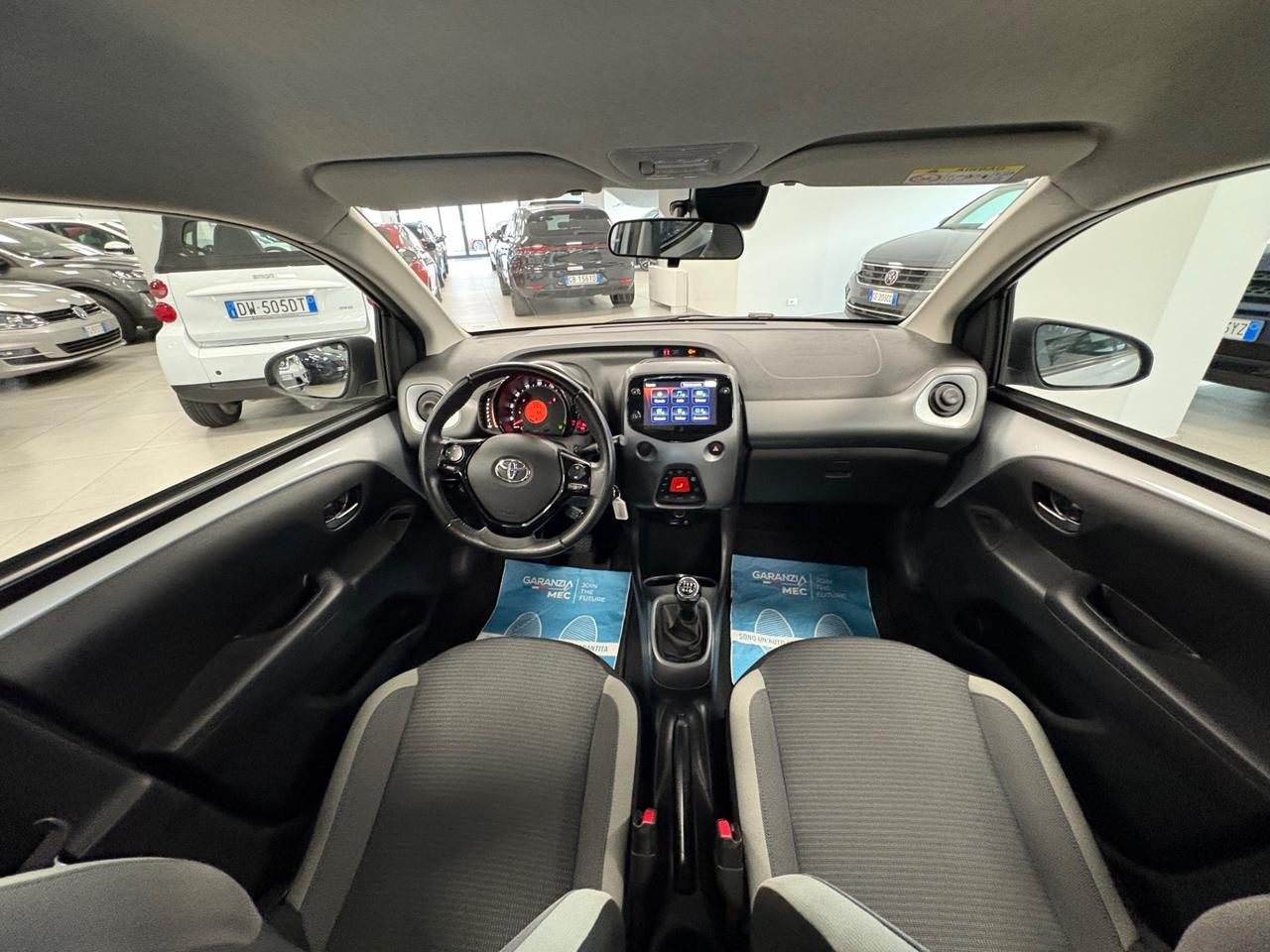 Toyota Aygo Connect 1.0 VVT-i 72 CV 5 porte x-fun