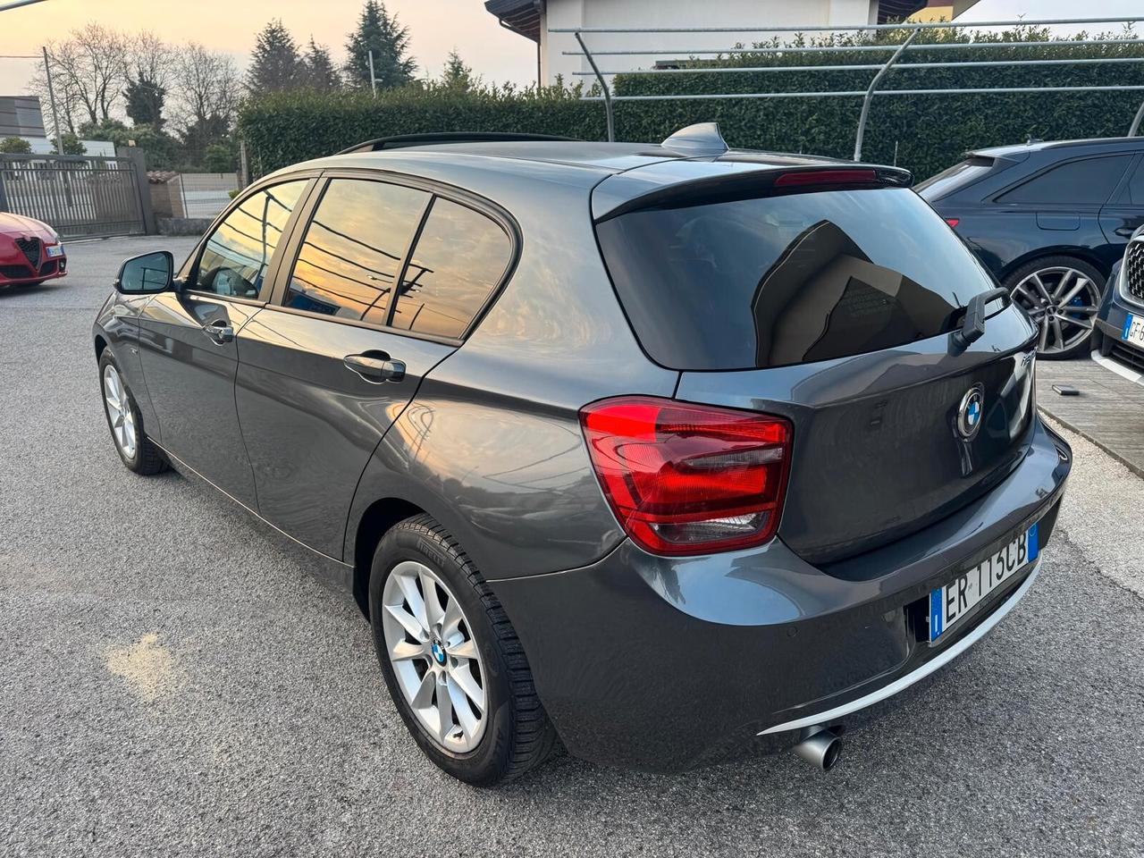 Bmw 120 120d 5p. Urban