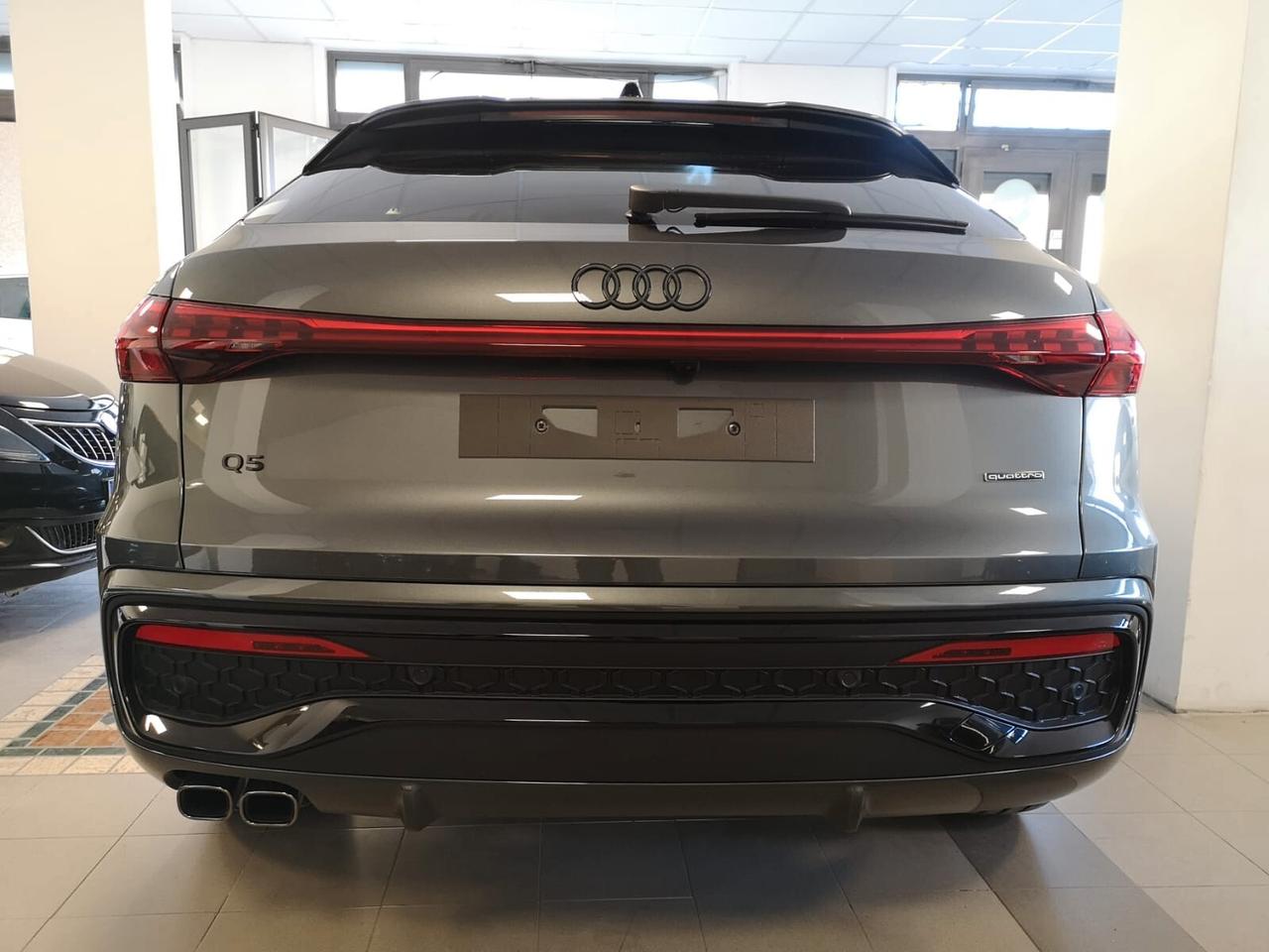 AUDI Q5 Sportback 40 TDI quattro S-tronic S-line 2025