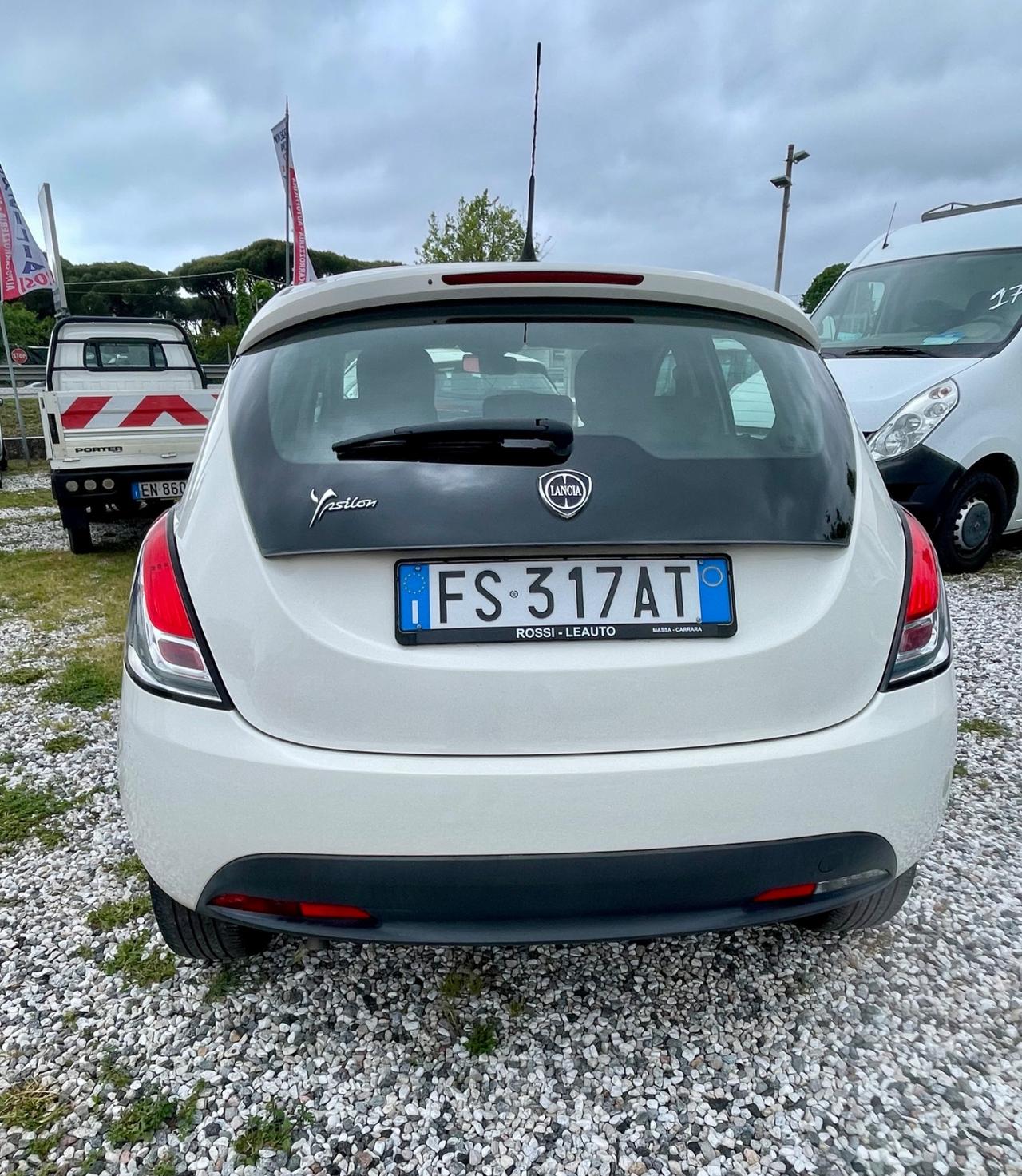 Lancia Ypsilon 1.2 69 CV 5 porte GPL Ecochic Gold