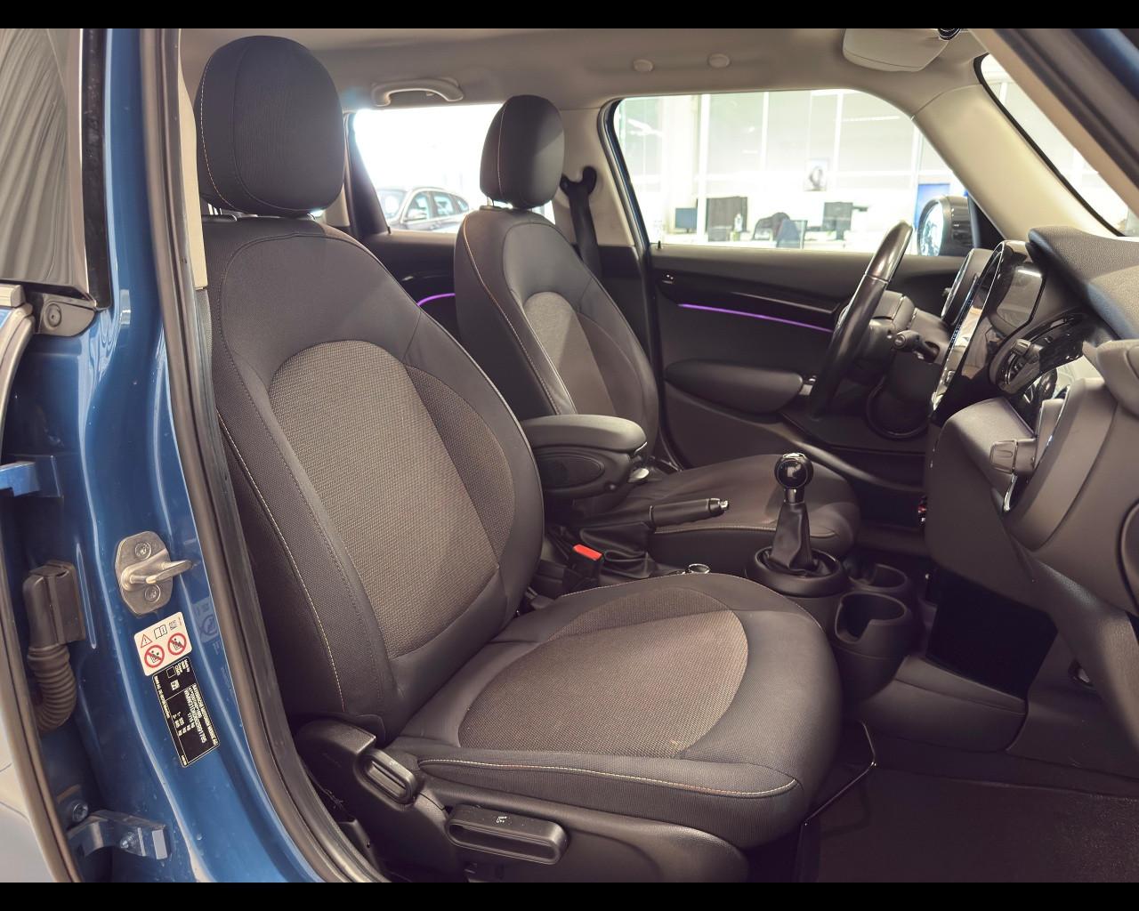 MINI Mini 5 porte (F55) - Mini 1.5 Cooper Classic 5 porte