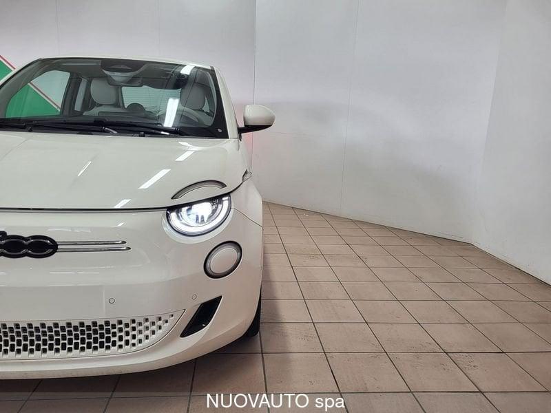 FIAT 500 Electric La Prima 3+1 118cv