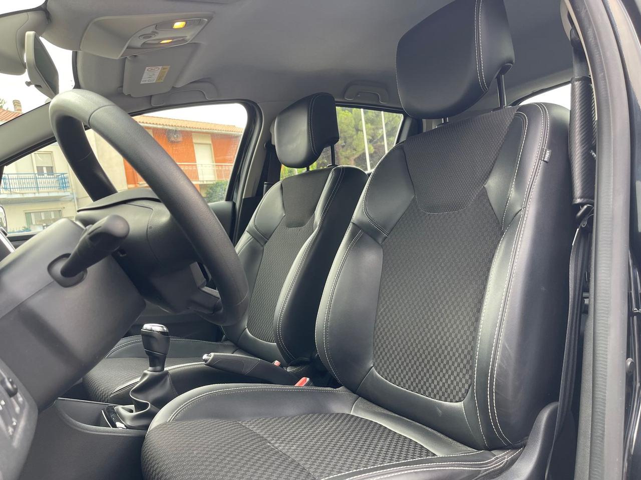 Renault Clio Moschino Zen 0.9 TCe 90 LPG #12174