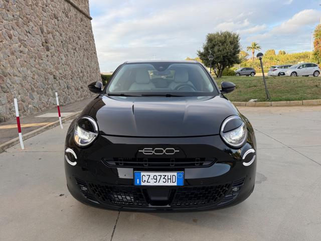 FIAT 600 HYBRID 110CV DCT MHEV LA PRIMA II+PELLE+18+RCAMERA