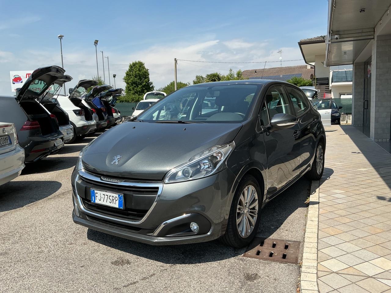Peugeot 208 1.2 GPL Neopatentati