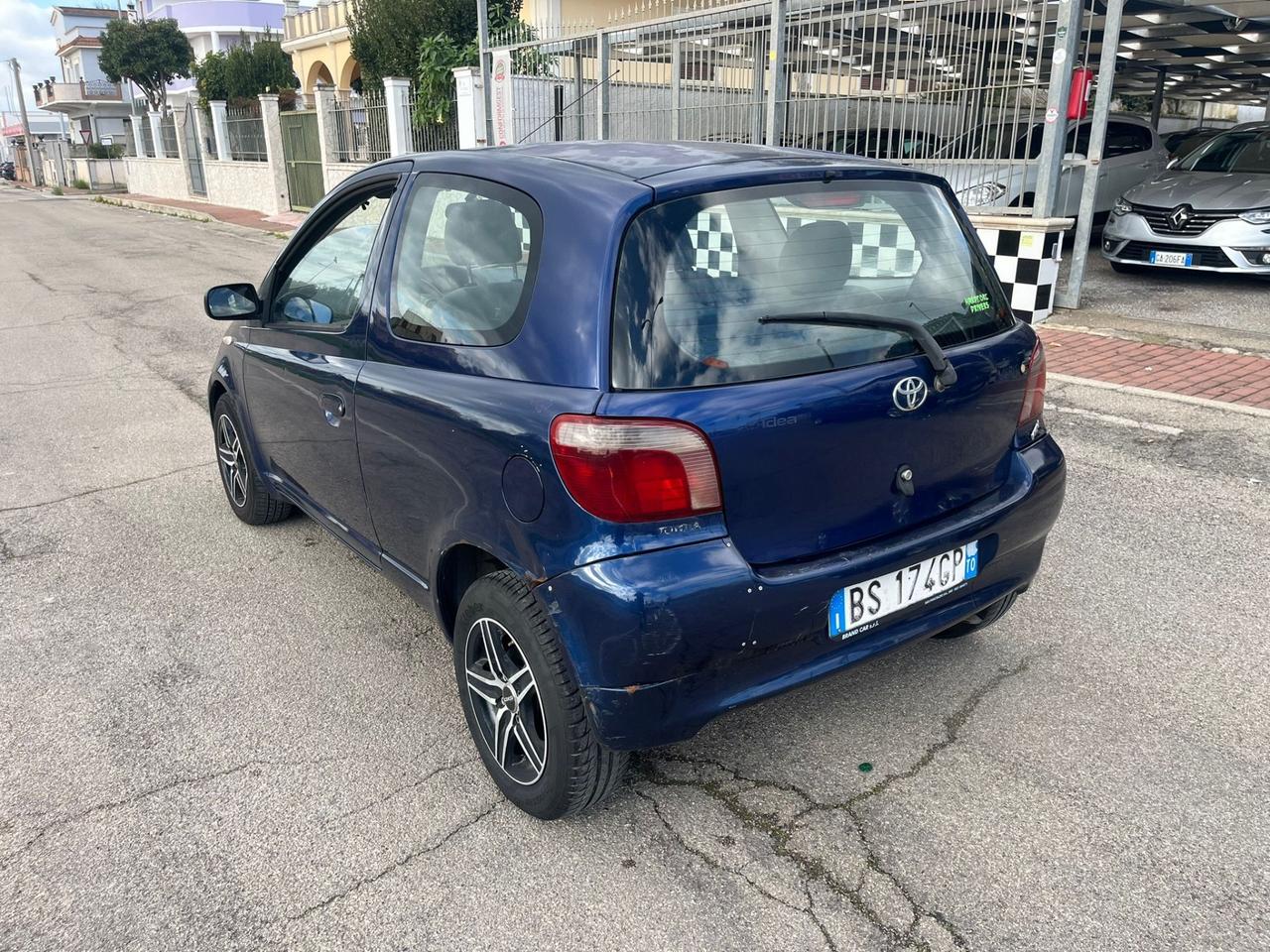 Toyota Yaris 1.0i 16V cat 3 porte Sol 2001