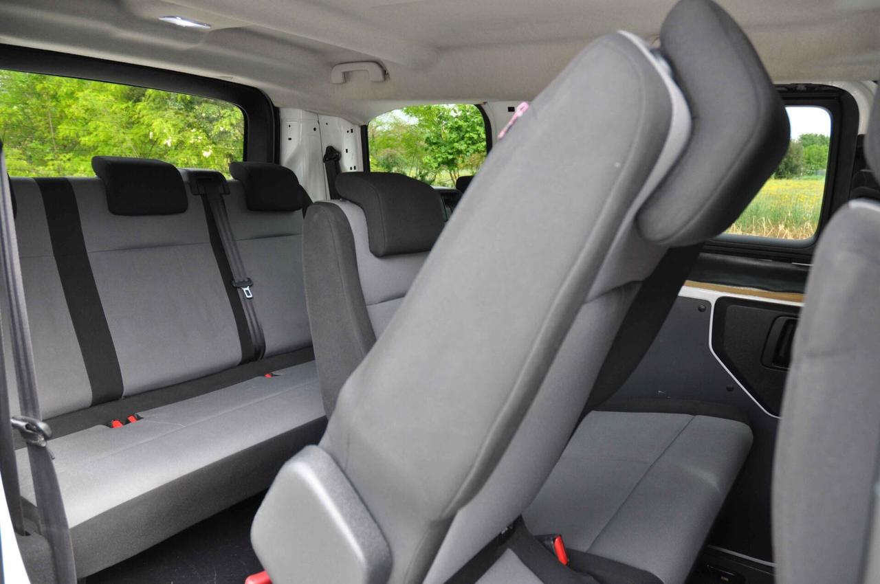 Peugeot Traveller Expert 1.6 BlueHdi 9 Posti