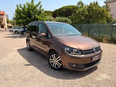 VOLKSWAGEN - Touran - 1.6 TDI DSG Comfortline 7 POSTI