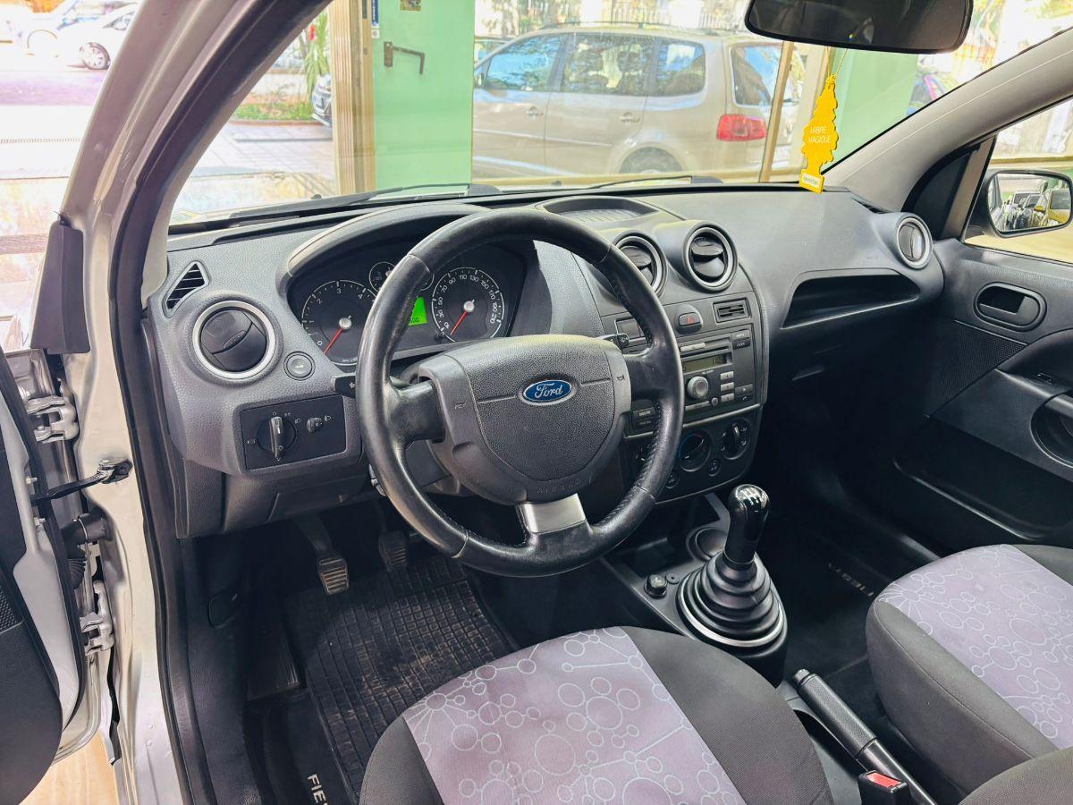 Ford Fiesta 1.4 TDCi 70cv Neop. Ok Clima Titanium