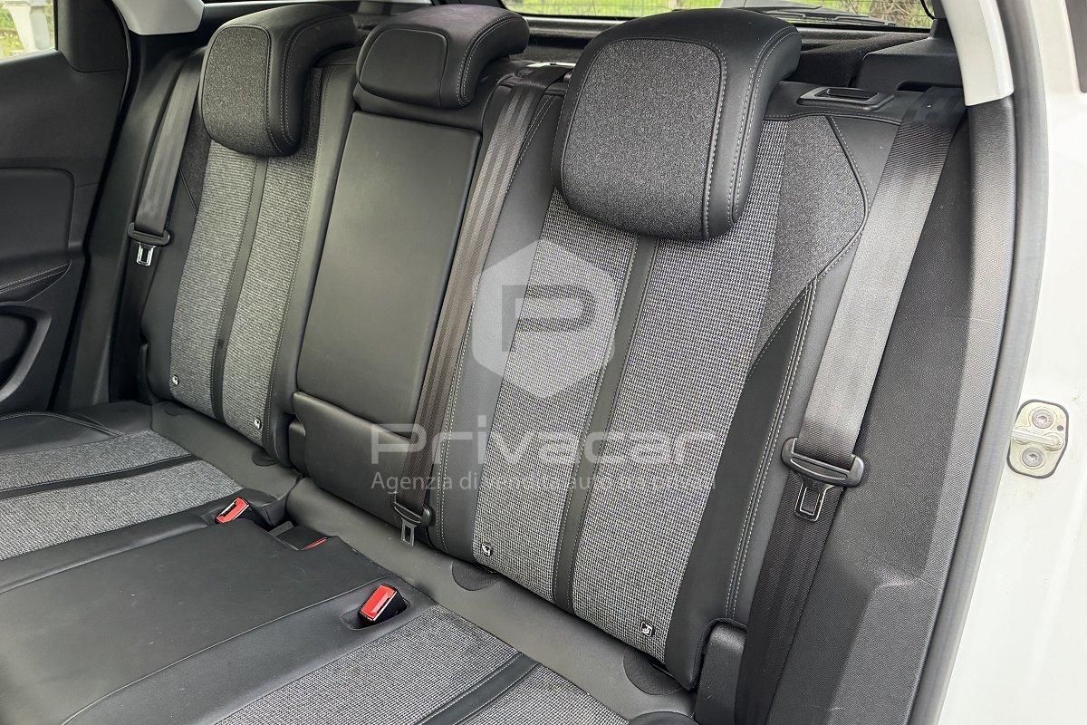 PEUGEOT 3008 BlueHDi 130 S&S EAT8 Allure