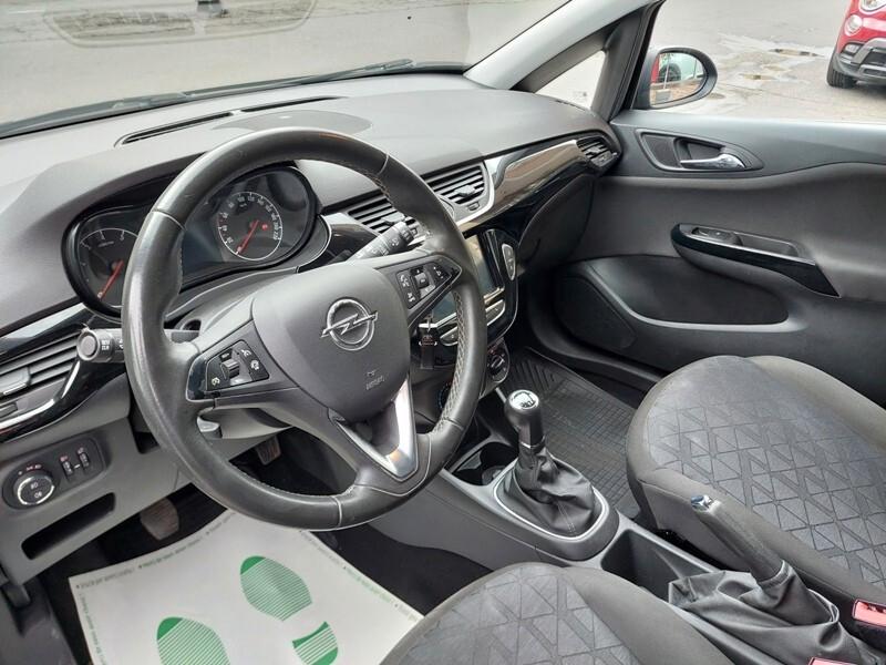Opel Corsa 1.4 5 porte Black Edition
