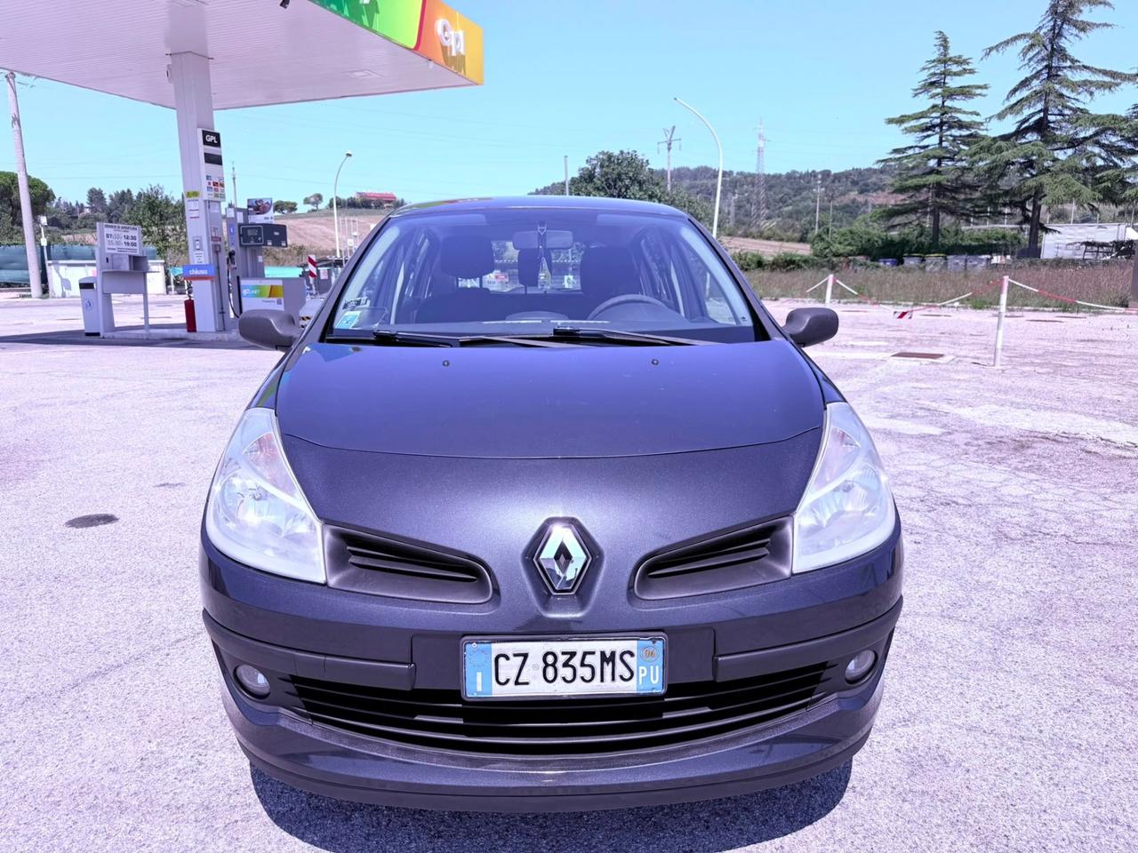 Renault Clio 1.2 benzina 5 porte Ok neopatentati