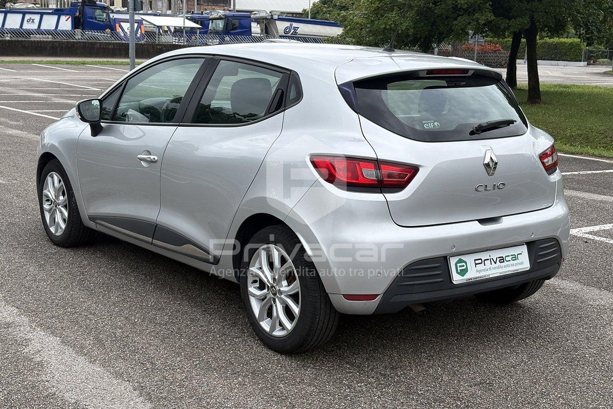 RENAULT Clio dCi 8V 90 CV EDC 5 porte Moschino Intens