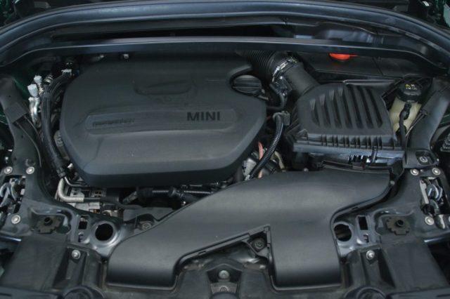 MINI Countryman 2.0 Cooper D Essential Countryman Black Exterior